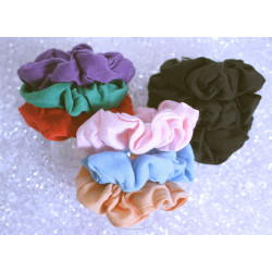 589 - Medium Scrunchy 3/Card Assorted